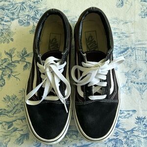Vans, size 8,5 women, 7,0 men